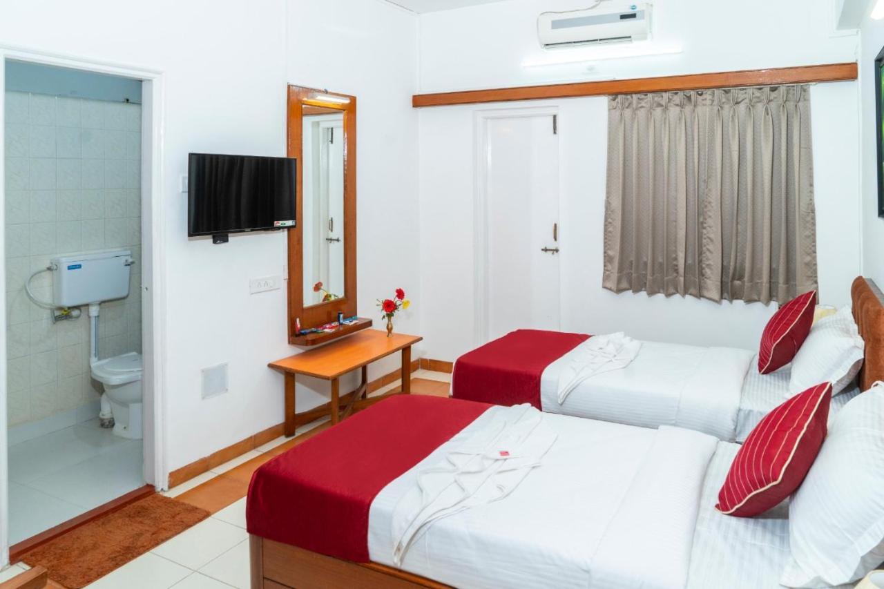 Hotel Green Field Satara Exterior foto